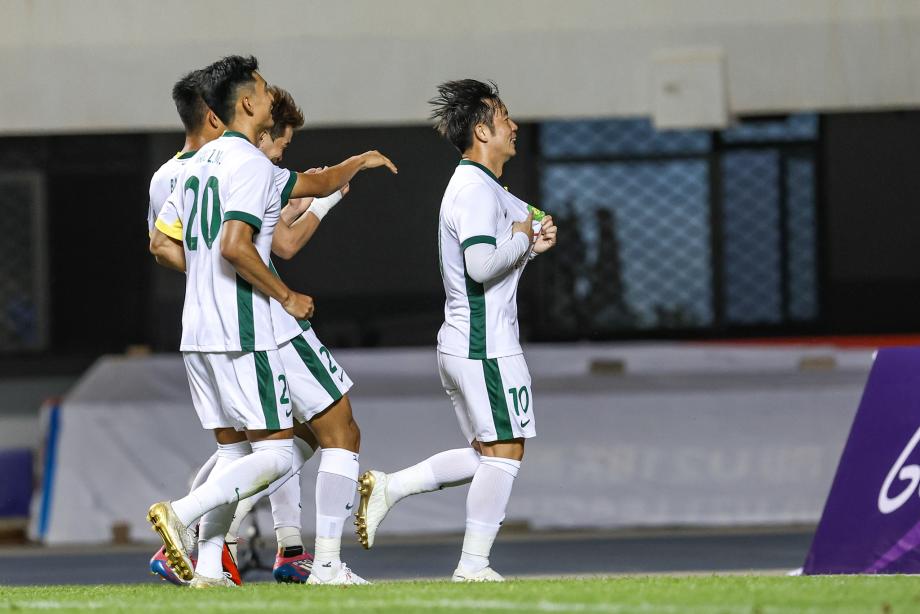 [图]张稀哲任性球寰球波 北京国安5-0大捷晋级