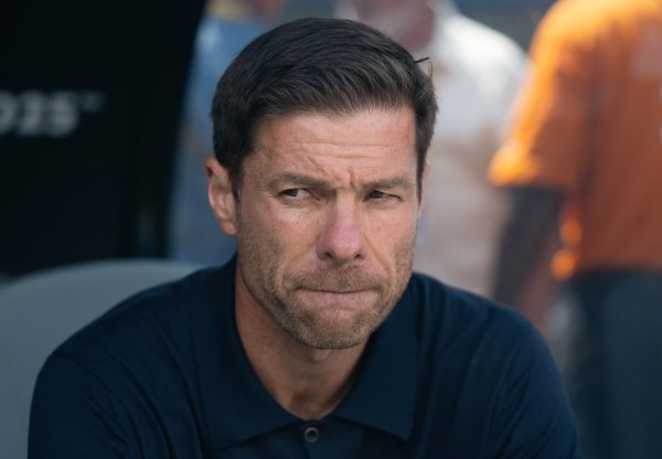 安帅:阿隆索带队的获利已很是出色,我没法给他具体提倡